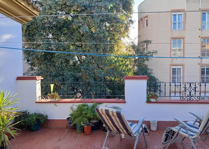 Habitaciones En Casa Residencial Cercana Al Centro Historico De Malaga